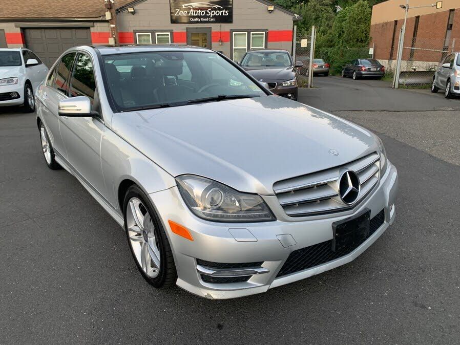 2013 MERCEDES-BENZ C-Class