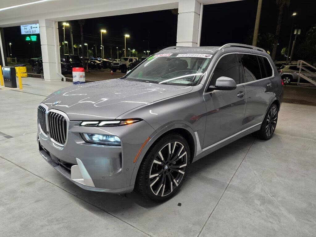 2024 BMW X7