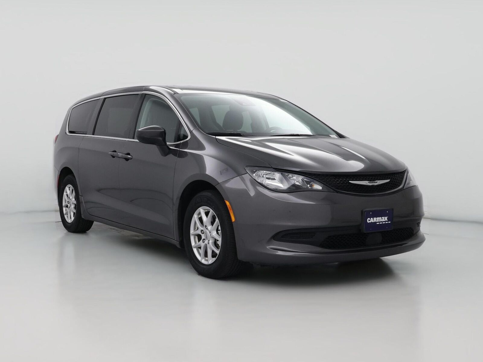 2023 CHRYSLER Voyager