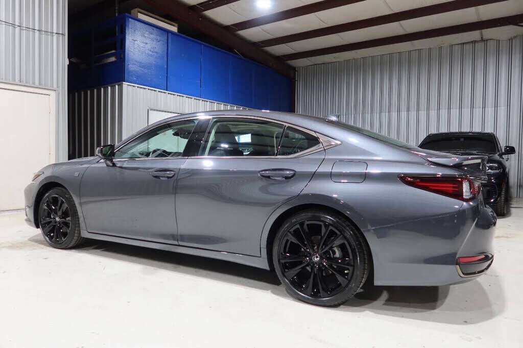 2025 Lexus ES