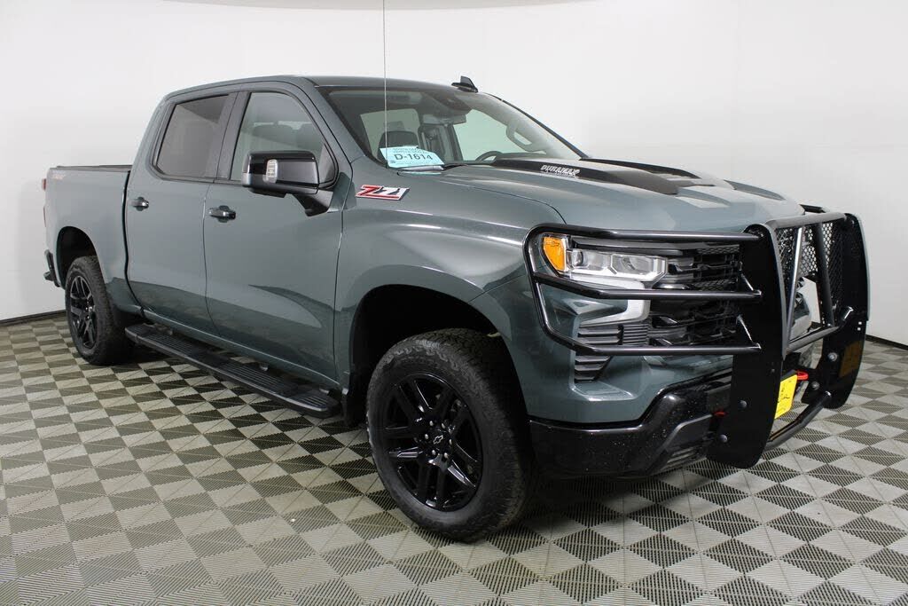 2025 CHEVROLET Silverado