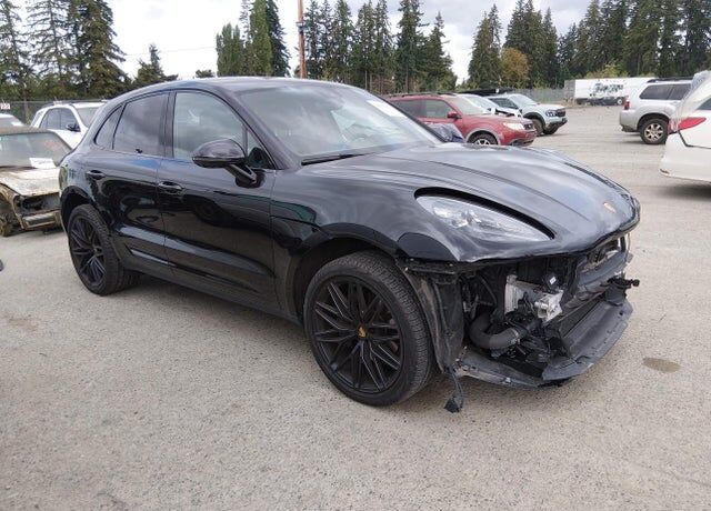 2023 PORSCHE Macan