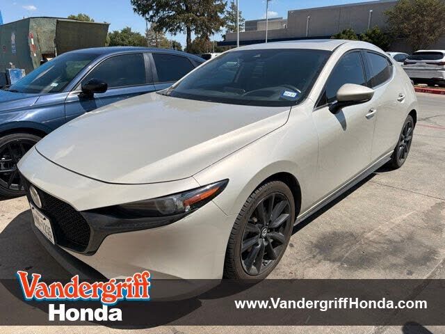 2022 MAZDA Mazda3