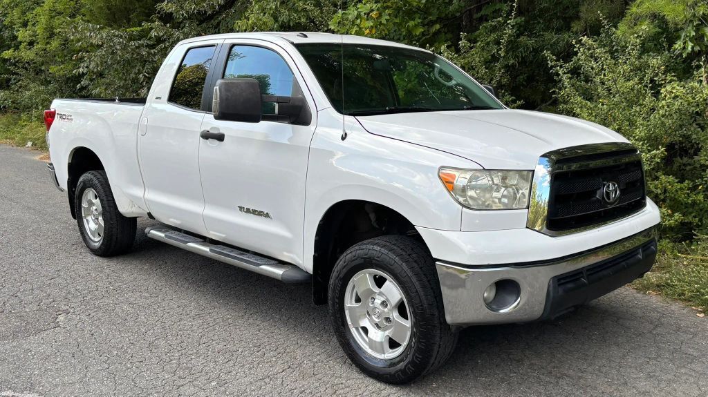 2012 TOYOTA Tundra