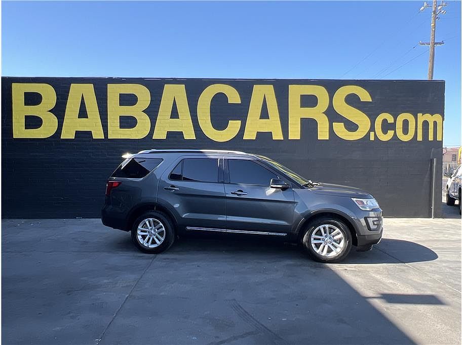 2017 FORD Explorer
