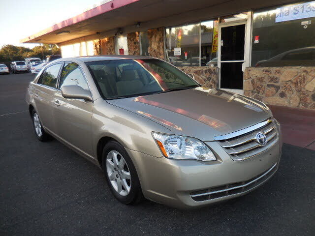 2006 TOYOTA Avalon