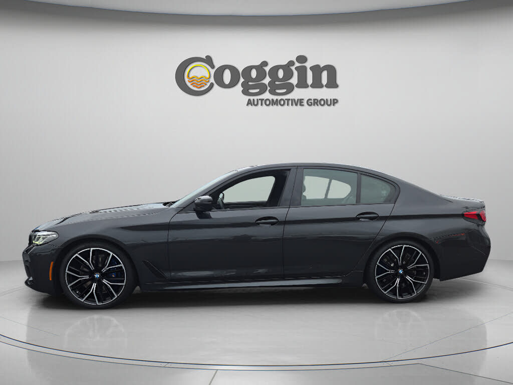 2023 BMW M550i