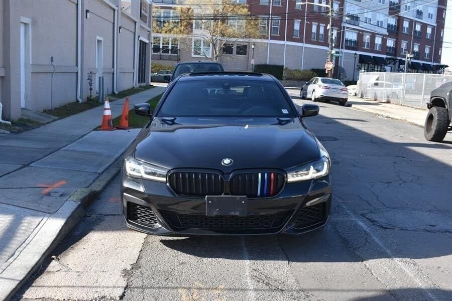 2021 BMW 530i