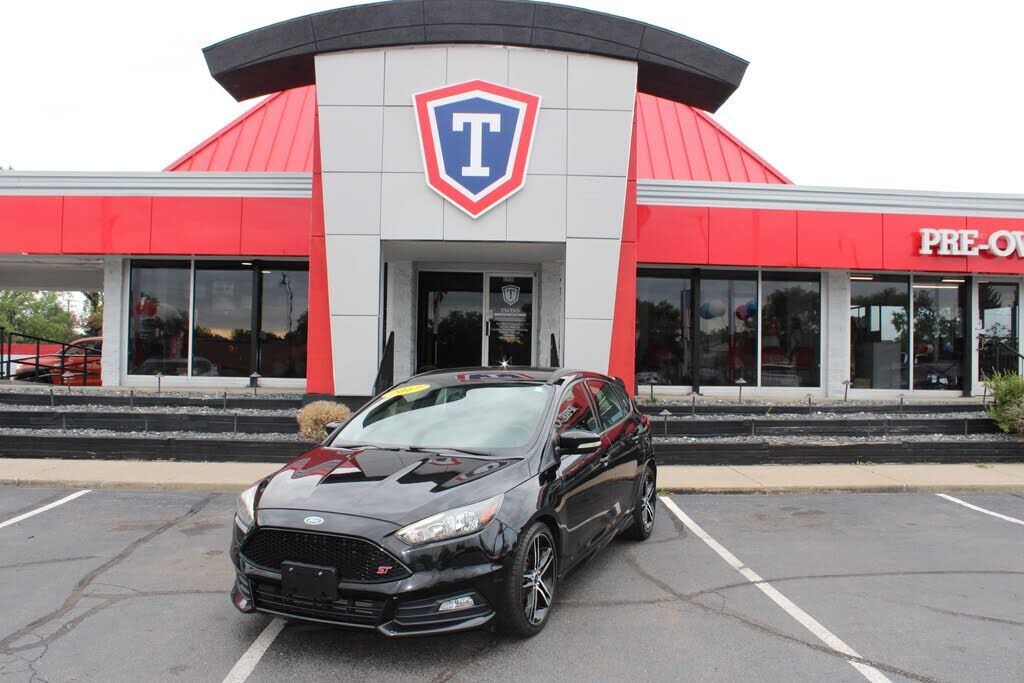 2017 FORD Focus