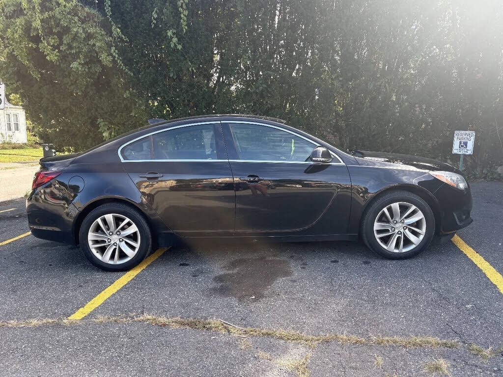 2017 BUICK Regal