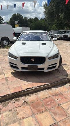 2018 JAGUAR XE