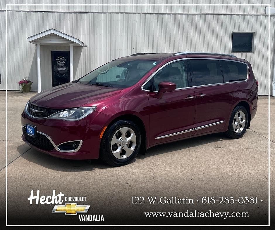 2017 CHRYSLER Pacifica