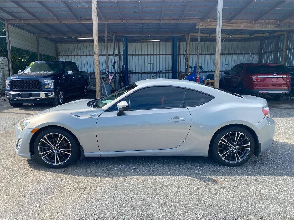 2013 TOYOTA Scion