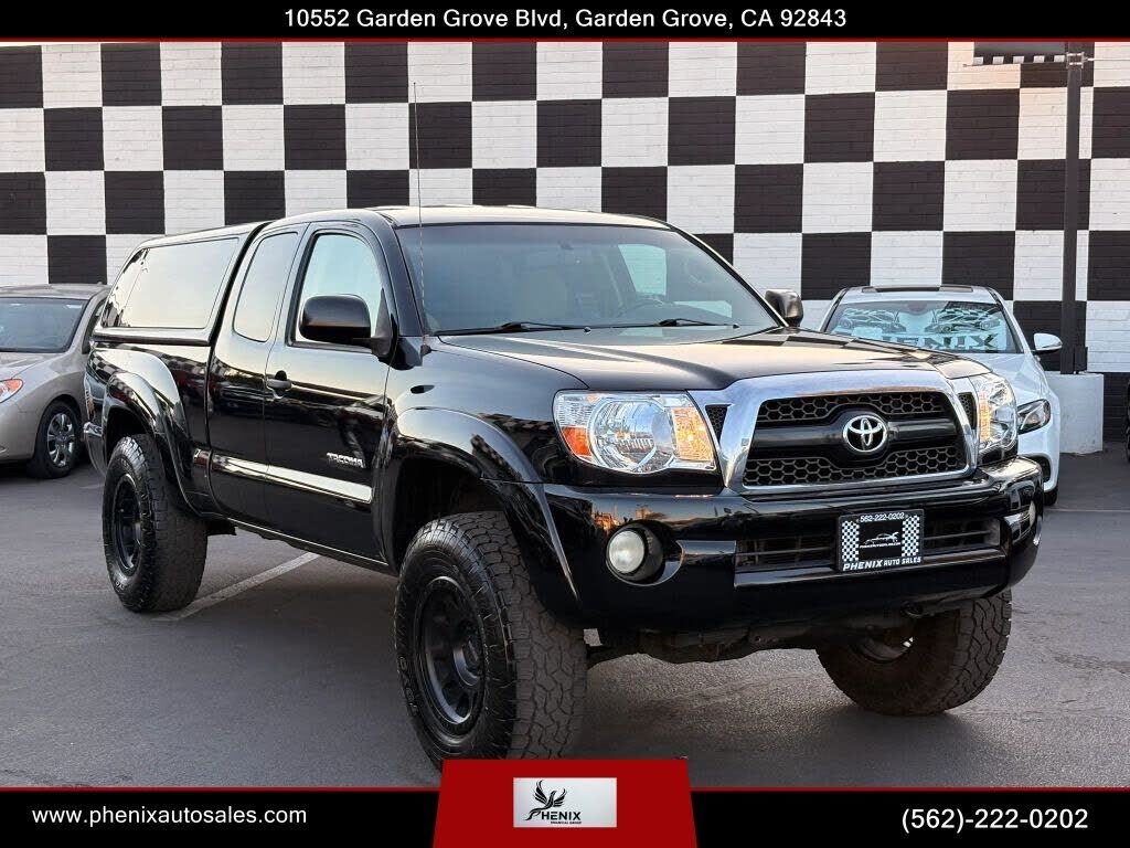 2011 TOYOTA Tacoma