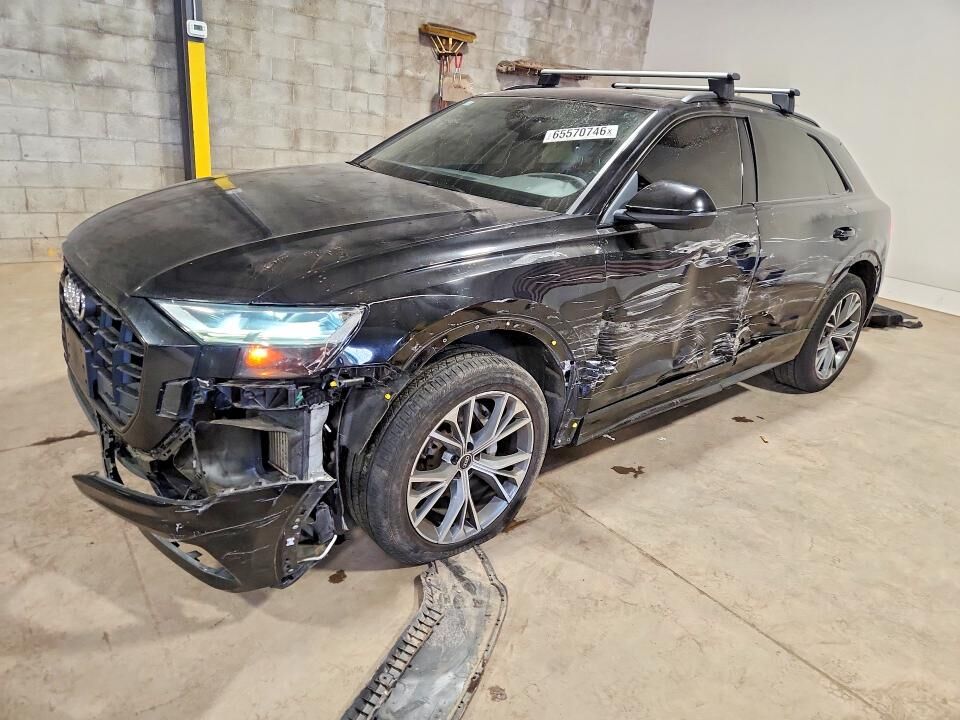 2021 AUDI Q8