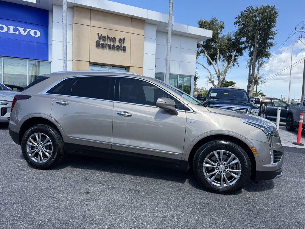 2022 CADILLAC XT5