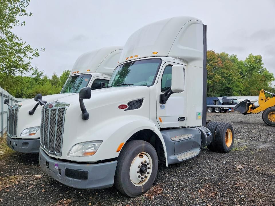 2016 PETERBILT 579