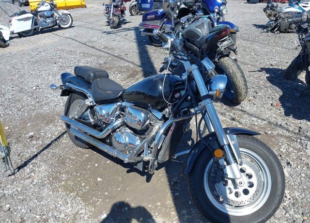 1999 SUZUKI VZ800