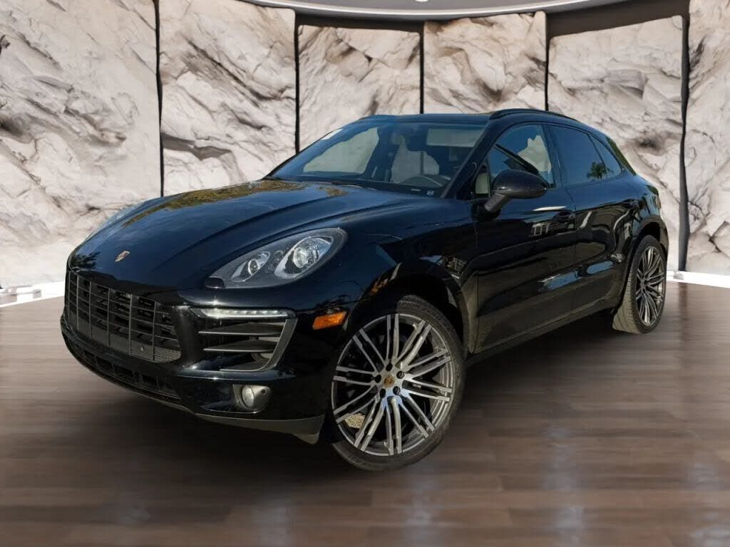 2017 PORSCHE Macan