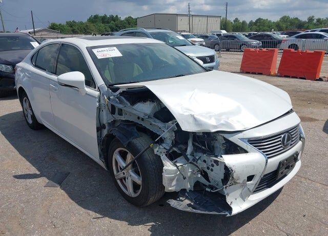 2013 LEXUS ES