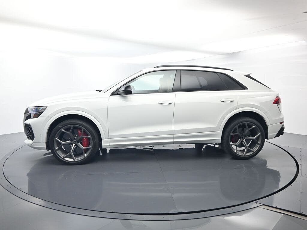 2025 Audi RS Q8