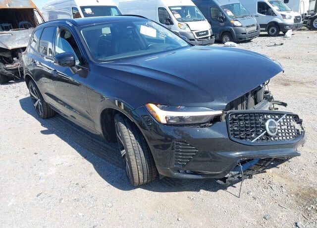 2023 VOLVO XC60