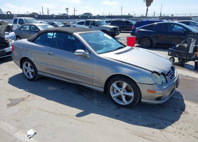 2004 MERCEDES-BENZ CLK-Class