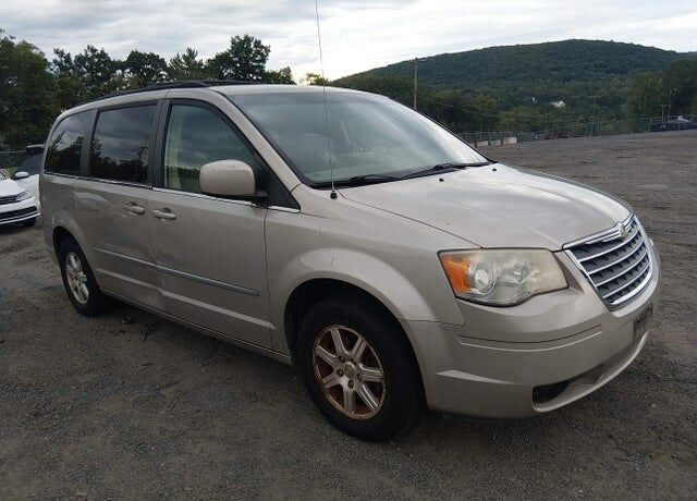 2009 CHRYSLER Town and Country