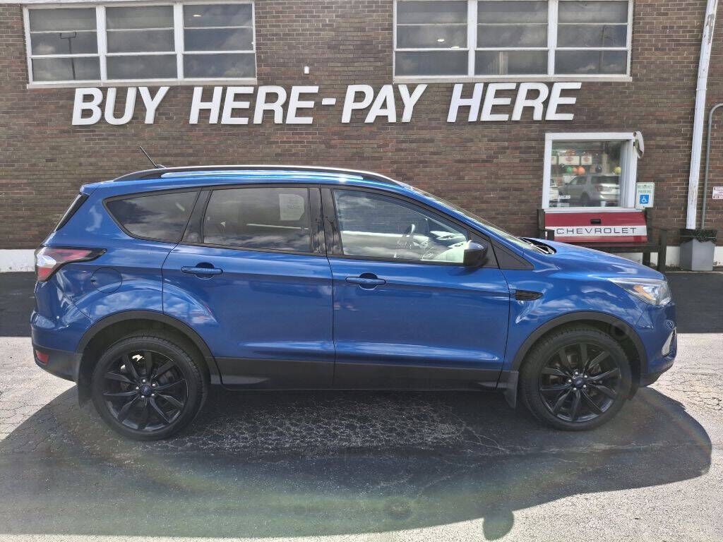 2018 FORD Escape