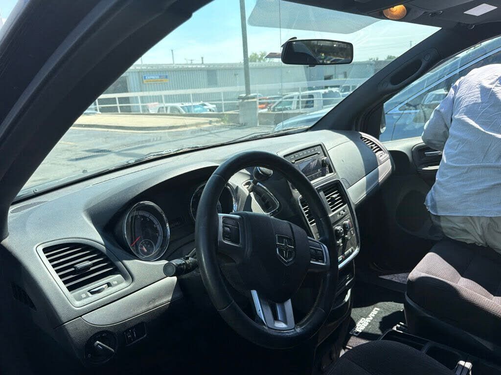 2014 DODGE Grand Caravan