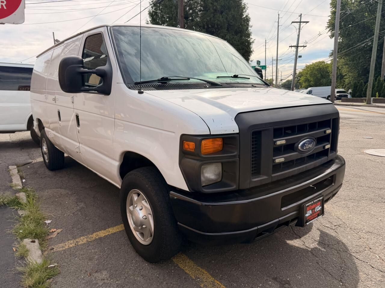 2011 FORD E-350