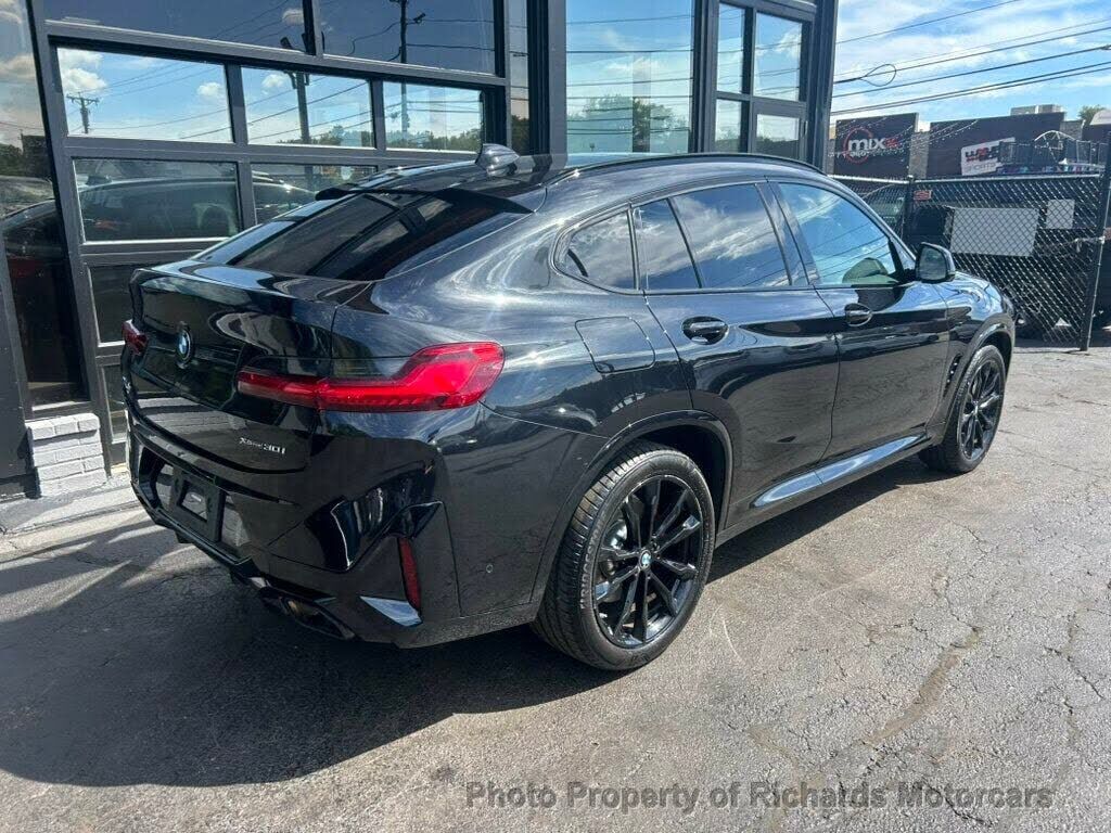 2023 BMW X4
