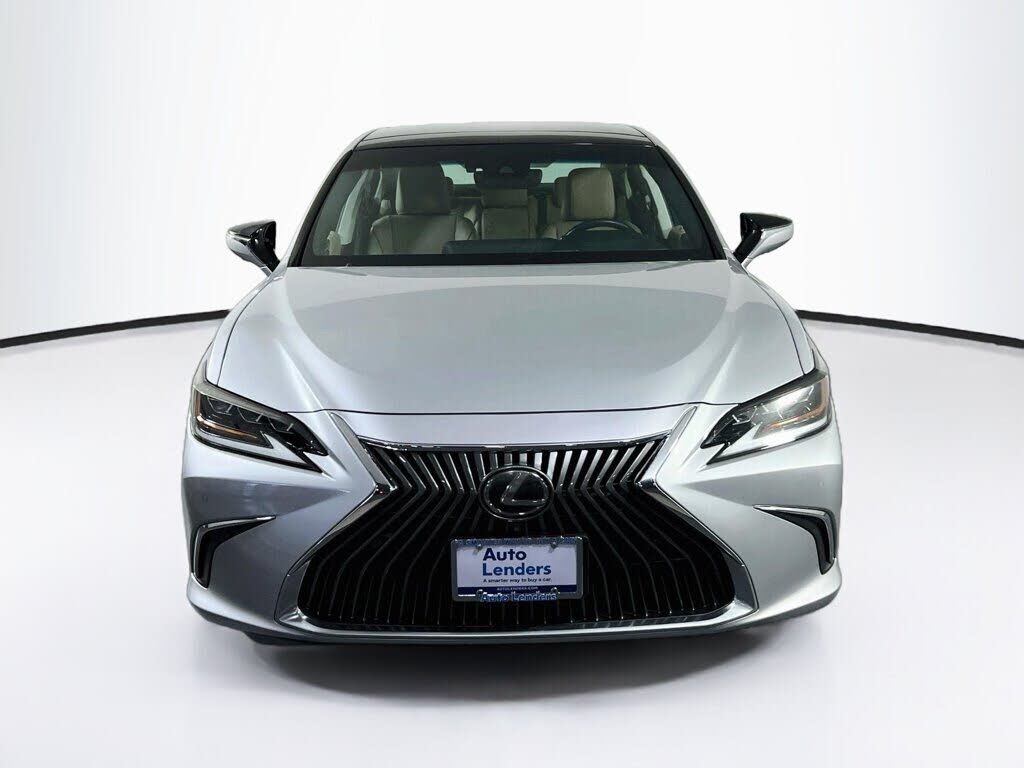 2019 Lexus ES