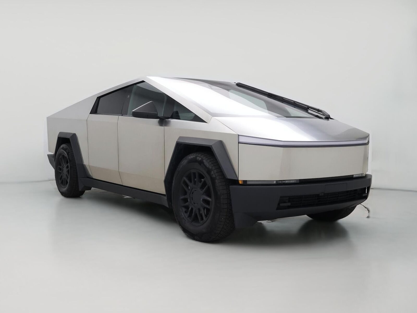 2025 TESLA Cybertruck