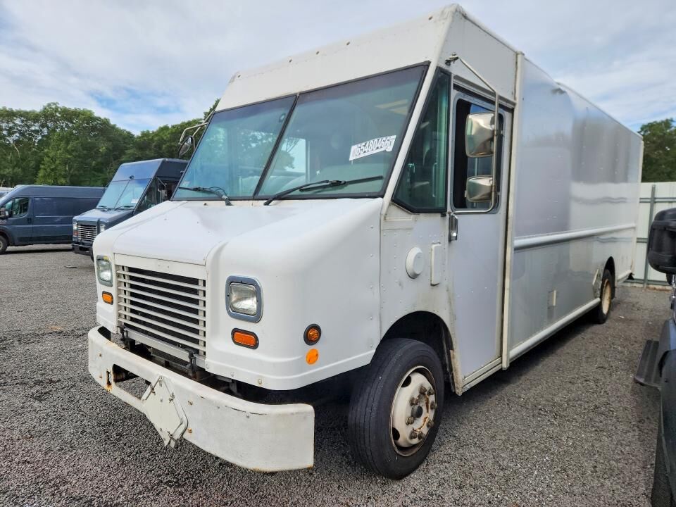 2012 FREIGHTLINER MT 45 Chassis
