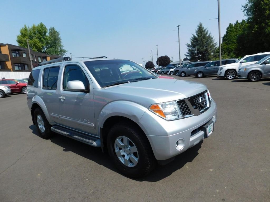 2005 NISSAN Pathfinder