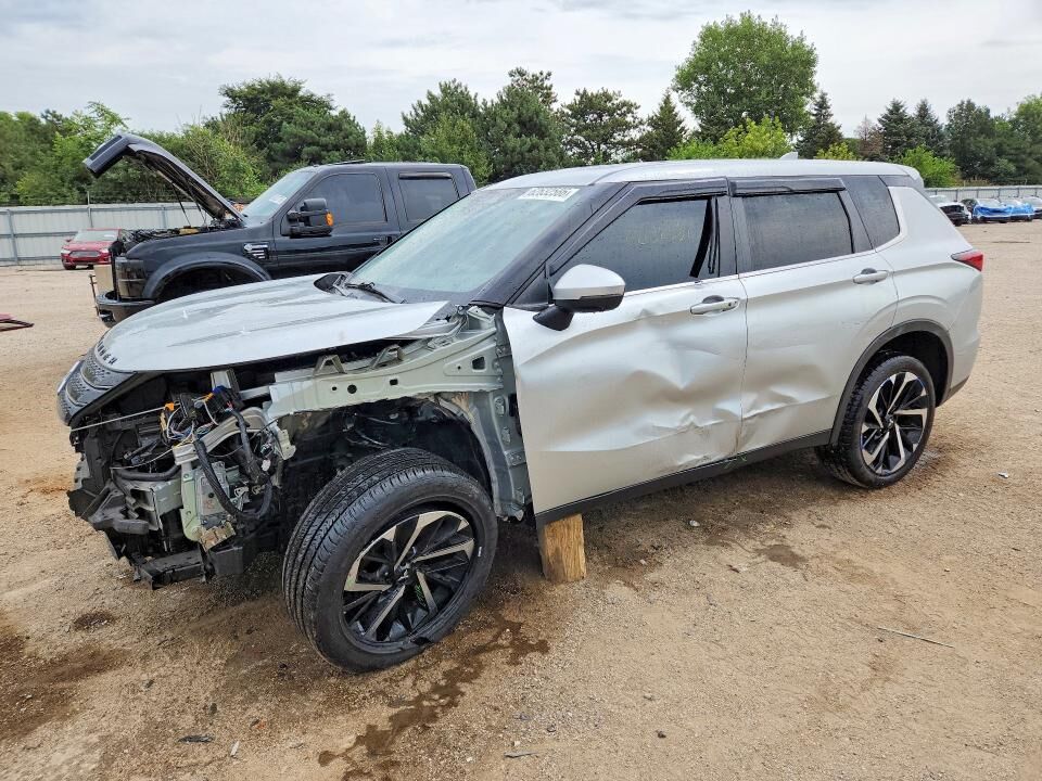 2023 MITSUBISHI Outlander