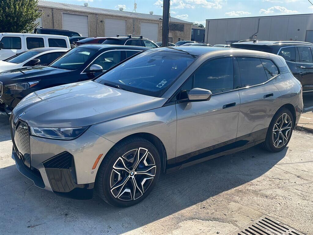 2024 BMW ix