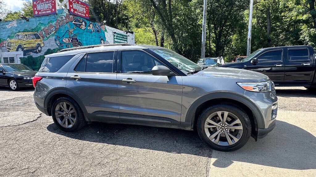 2021 FORD Explorer