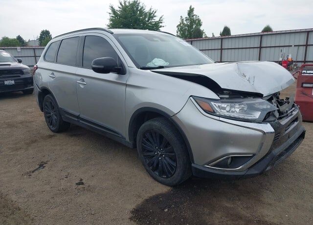 2020 MITSUBISHI Outlander