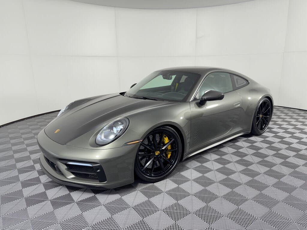 2020 PORSCHE 911