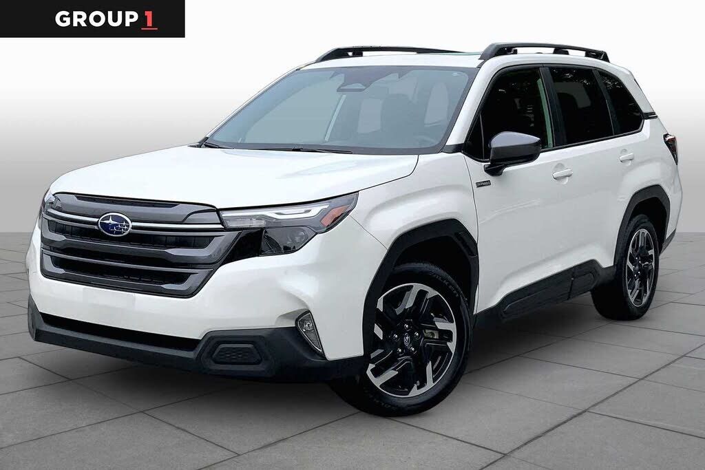 2025 SUBARU Forester