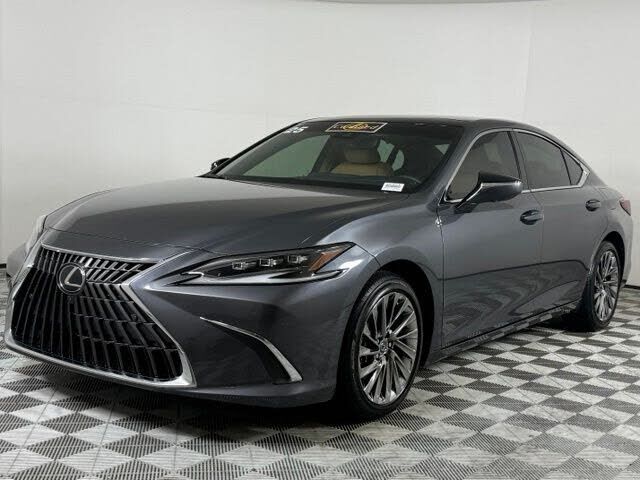 2025 Lexus ES