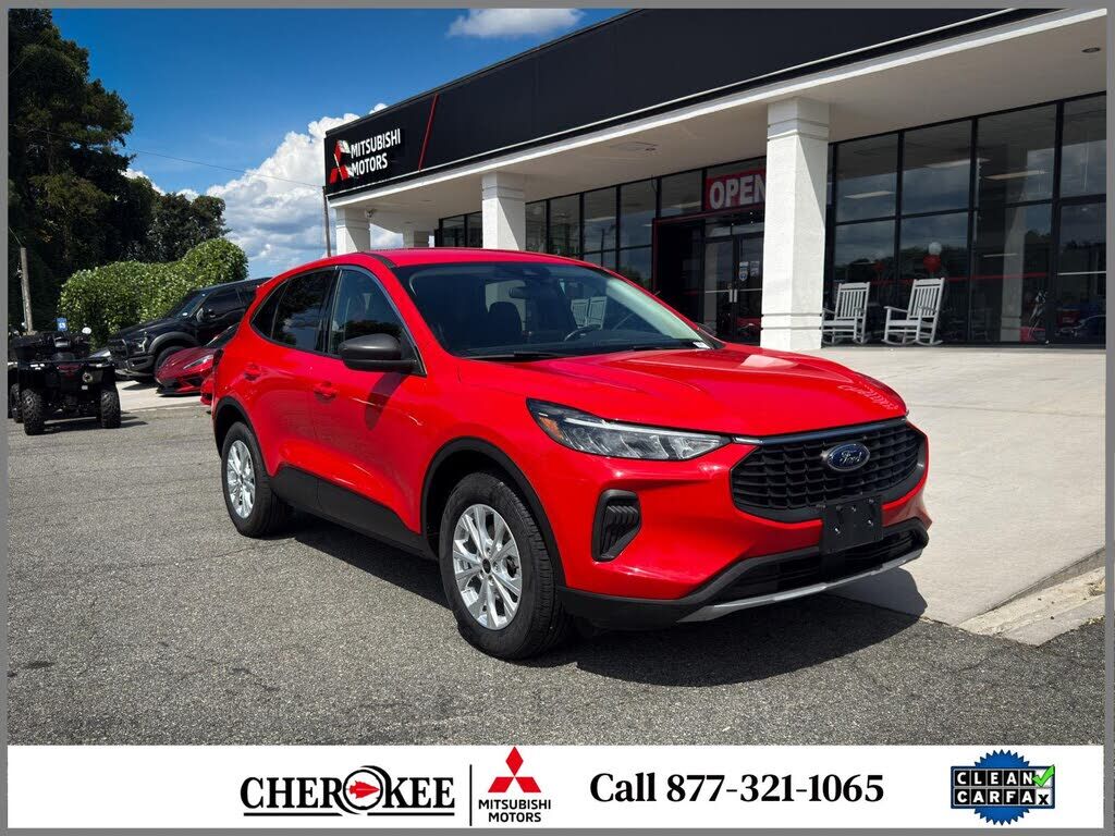 2024 FORD Escape