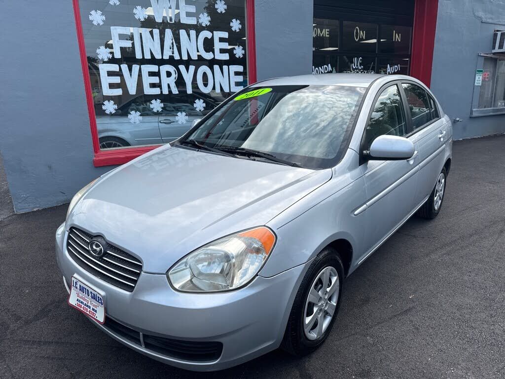 2011 HYUNDAI Accent
