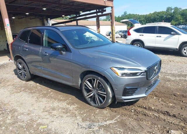 2021 VOLVO XC60