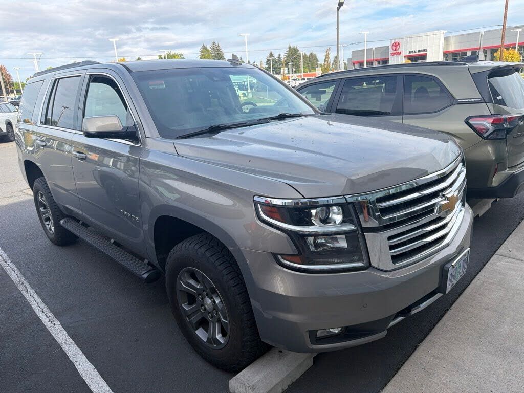 2017 CHEVROLET Tahoe