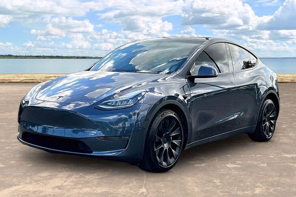 2020 TESLA Model Y