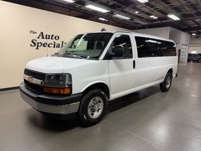 2024 CHEVROLET Express