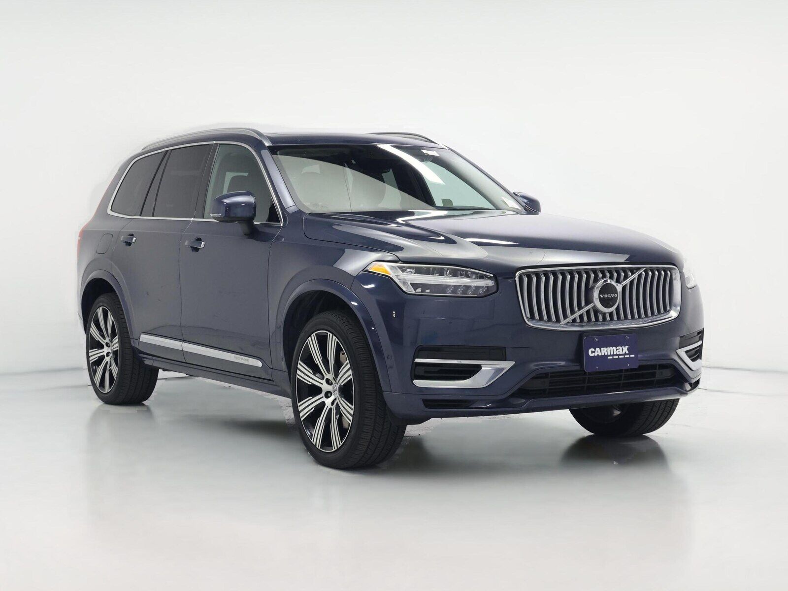 2022 VOLVO XC90